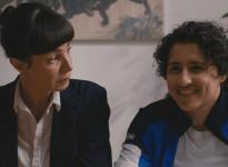 A woman with a young man sitting @ Sequel Prod / RTBF / Proximus