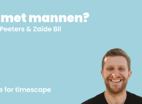 Fond bleu ciel avec l’écriture blanche