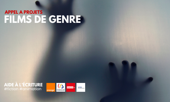 Visuel fantastique avec des mains en ombres derrière un drap et les logos des partenaires